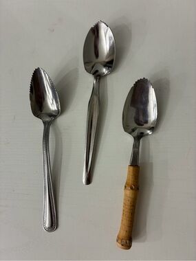 Stainless Steel Serrated Serving Grapefruit Spoons - Silver - 1 bamboo
